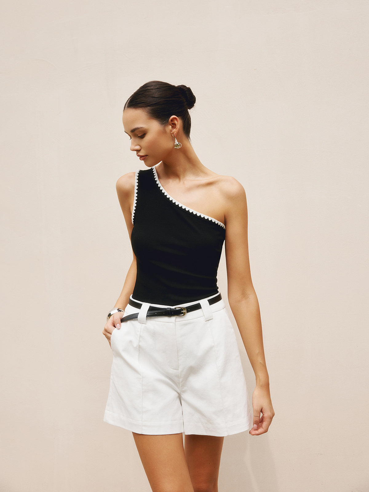 Vera | Single-Shoulder Sleeveless Top
