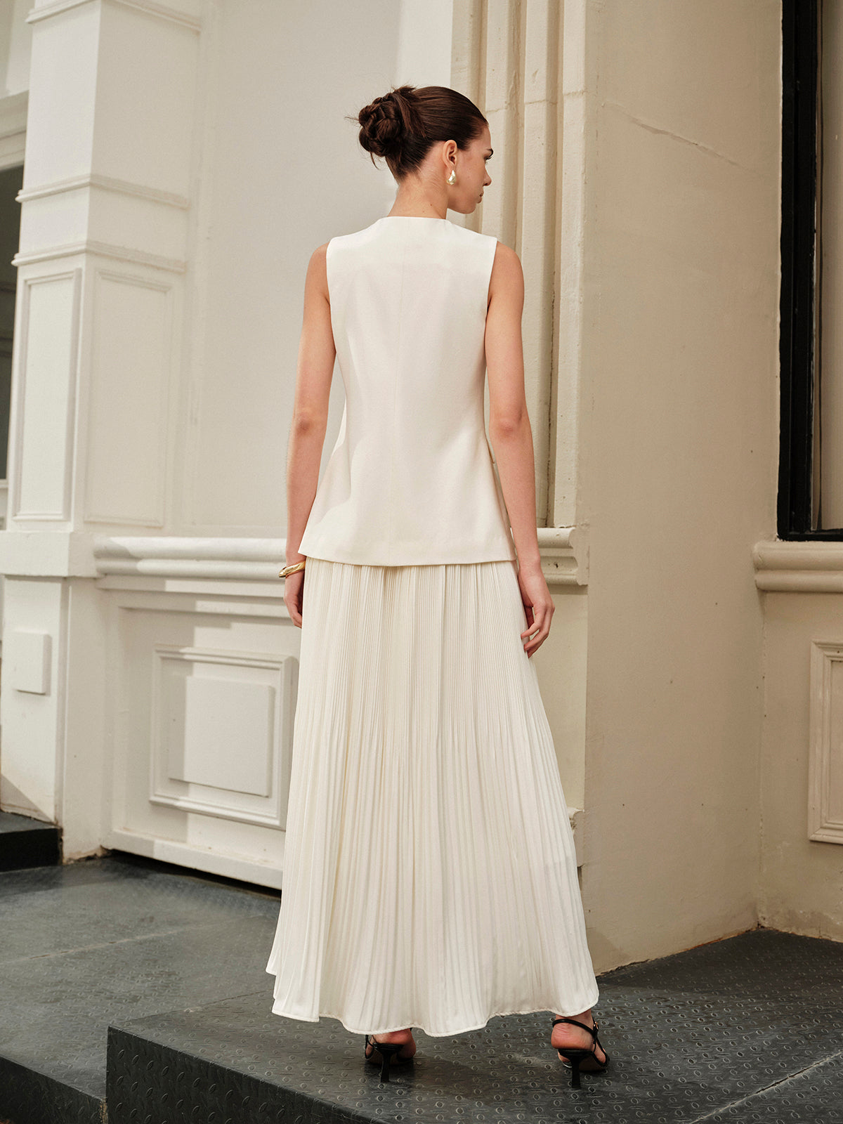 Ela | Mid-Rise Pleated Skirt
