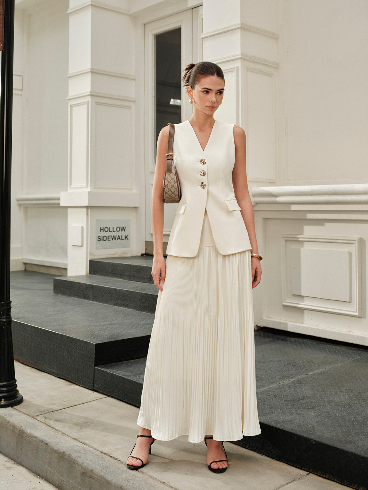 Ela | Mid-Rise Pleated Skirt