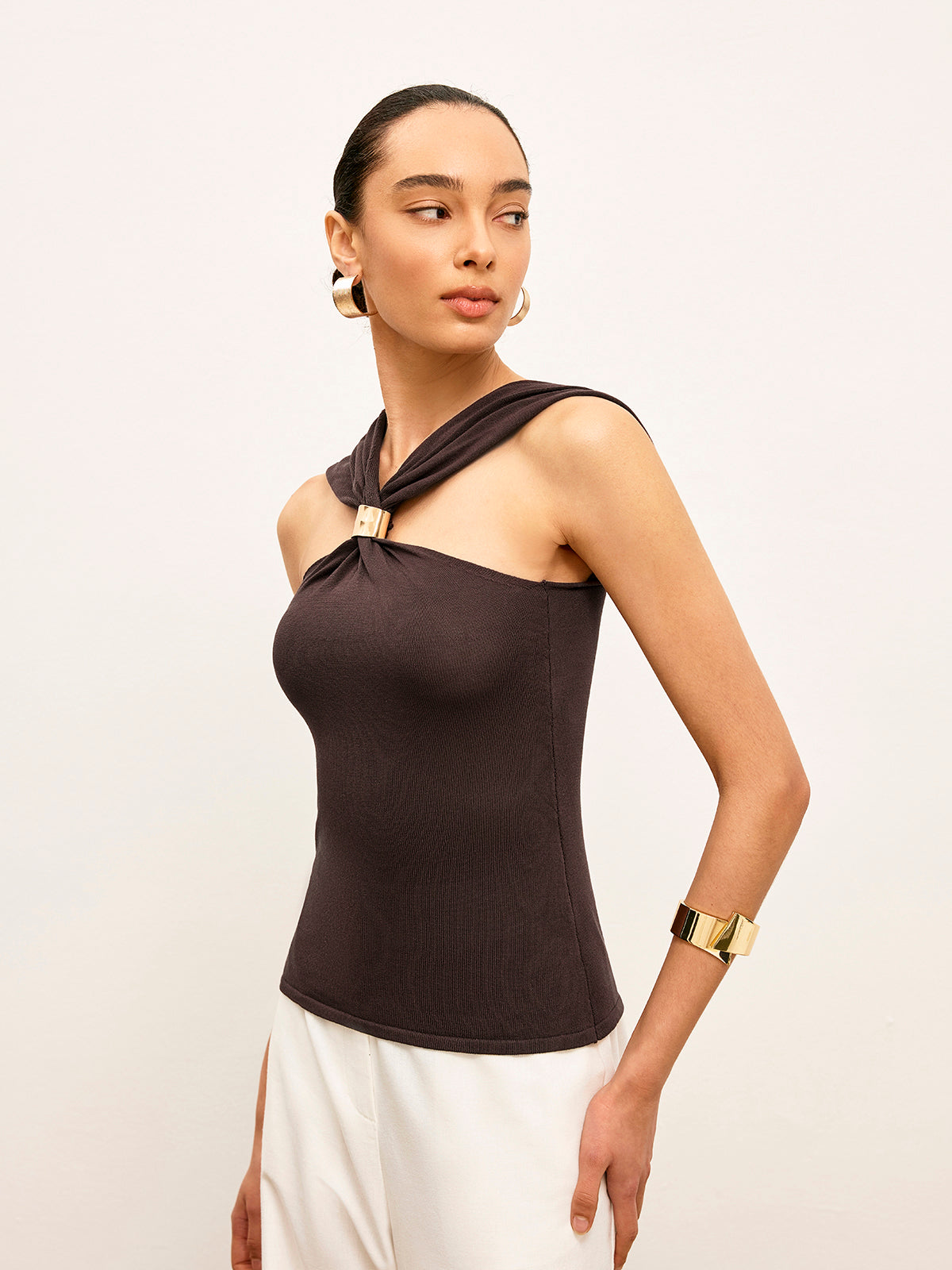 Twistelle | Gold-Detailed Front Twist Knit Top