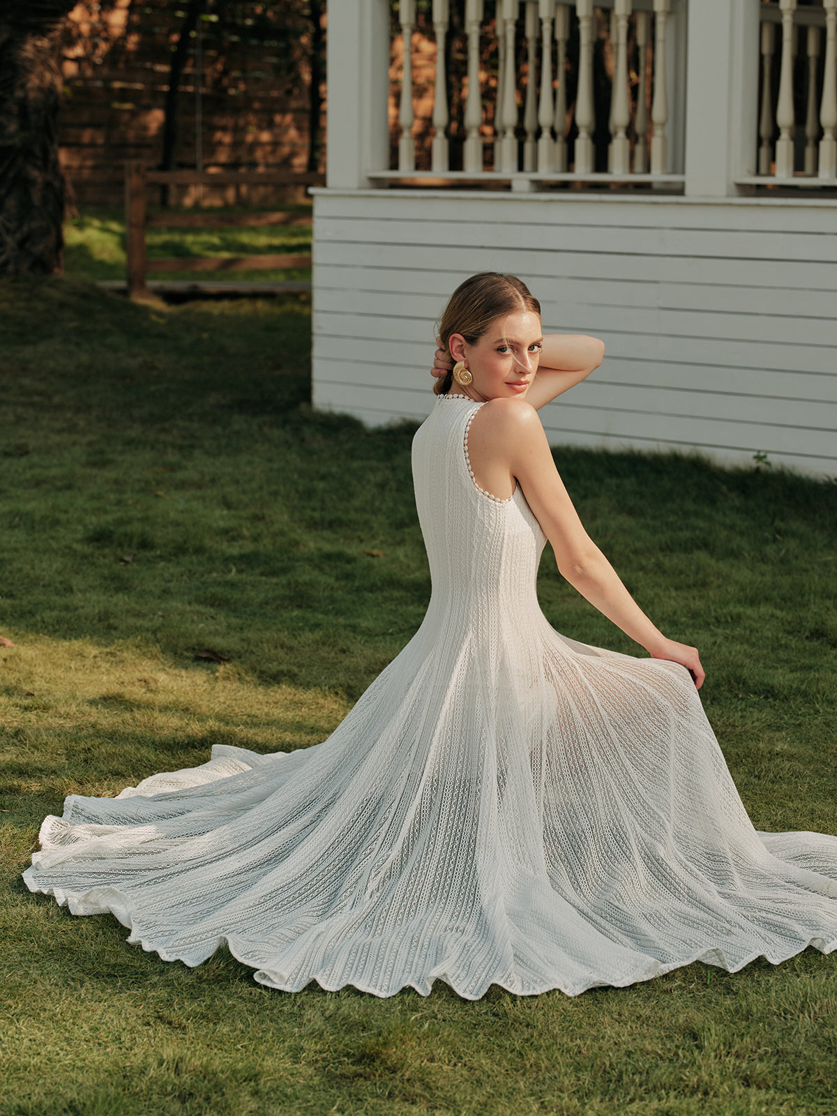 Ivy | Lace Veil Sleeveless Dress